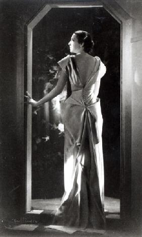 Dress designed by Madeleine Vionnet (1876-1975) (b/w photo) 