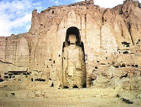 Giant standing Buddha 5th-6th ce