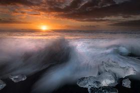 Dawn at Jokulsarlon