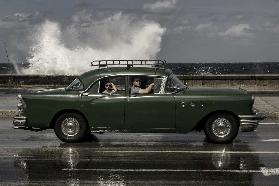 Waving Malecon