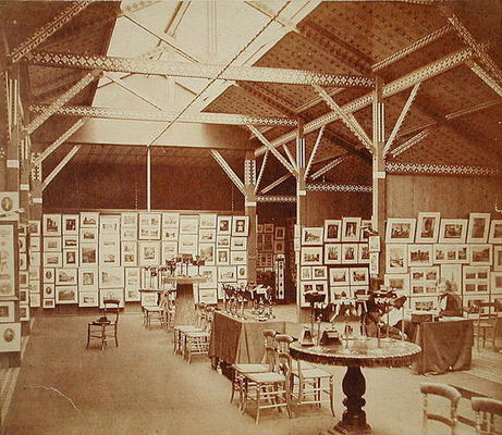 Exhibition of the Photographic Society at the South Kensington Museum, 1858 (b/w photo) von Charles Thurston Thompson