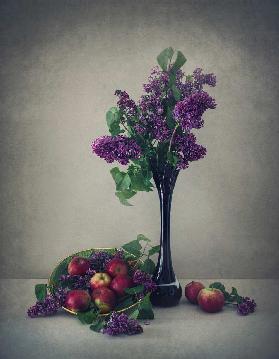 Still life with lilac