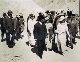 The Queen of the Belgians (centre leading) Lord Allenby (extreme left) and Lady Allenby approaching 