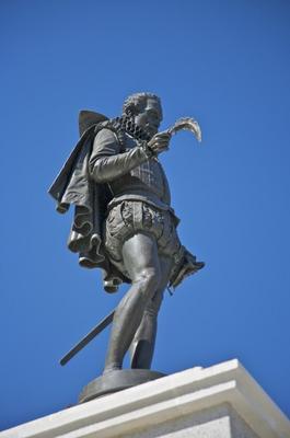 cervantes statue