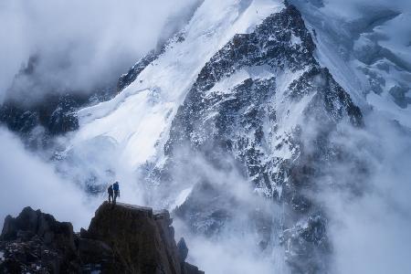 Gefrorene Gipfel und tapfere Seelen