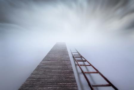 Pier und Schiene