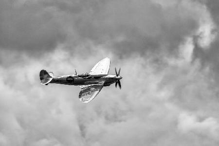 Die silberne Spitfire.