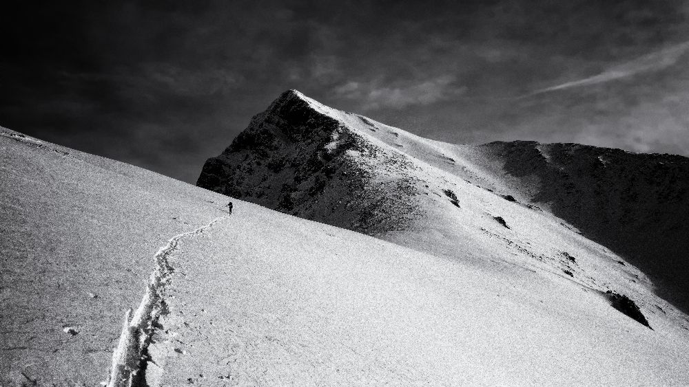 Einsamer Bergsteiger von Marcel Rebro