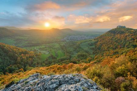 Hohenneuffen Schwäbische Alb im Herbst