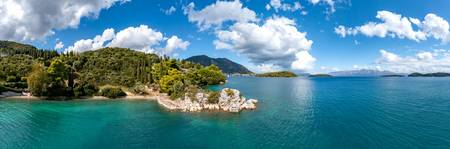 Bucht und Natur im Süden der Ionischen Insel Lefkada, Griechenland 2021