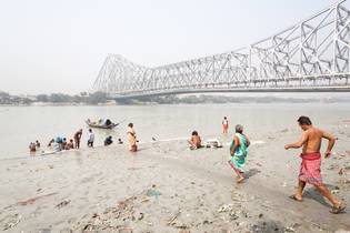 Howrah Bridge\\ 2018