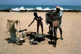 Beach-side vendor, Kanyakumari (photo) 