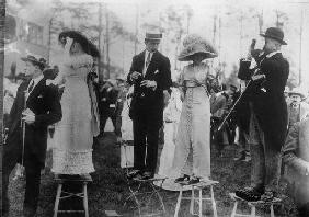 Berlin-Grunewald,Publikum b.Pferderennen