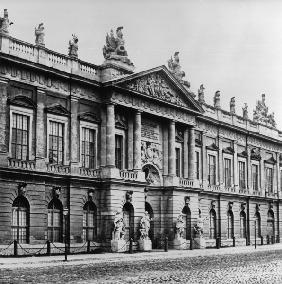 Berlin,Straßenfront des Zeughauses/Foto