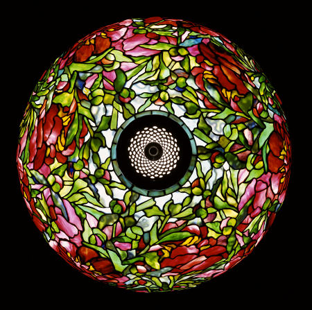 Overhead Detail From An Important Elaborate ''Peony'' Leaded Glass And Bronze Table Lamp von 