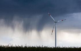 Windräder in Jacobsdorf