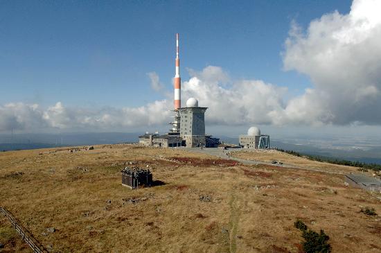 Die Antenne auf dem Brocken von Peter Förster