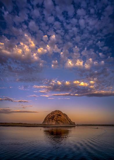 Die frühen Morgenwolken in Morro Bay