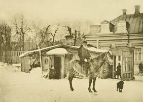 Lew Tolstoi zu Pferde in Moskau