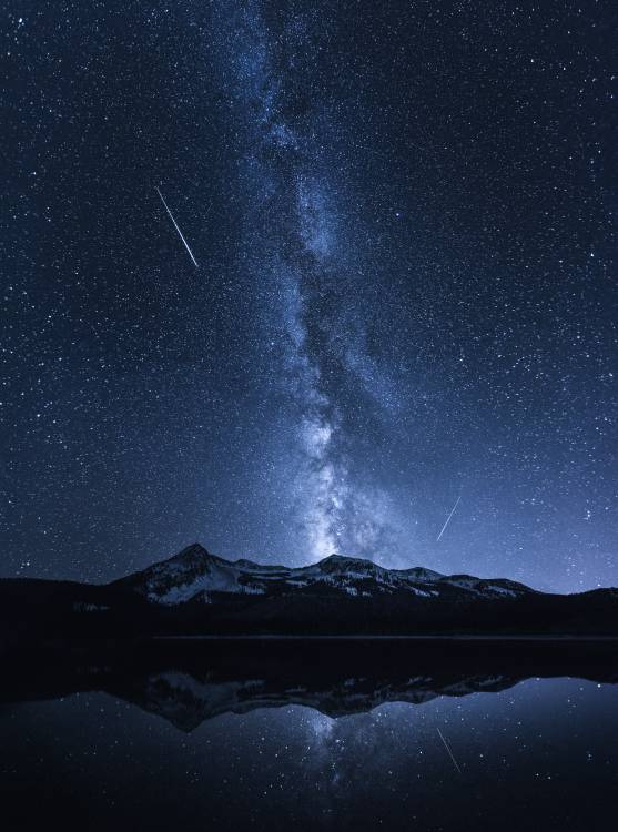 Galaxies Reflection von Toby Harriman