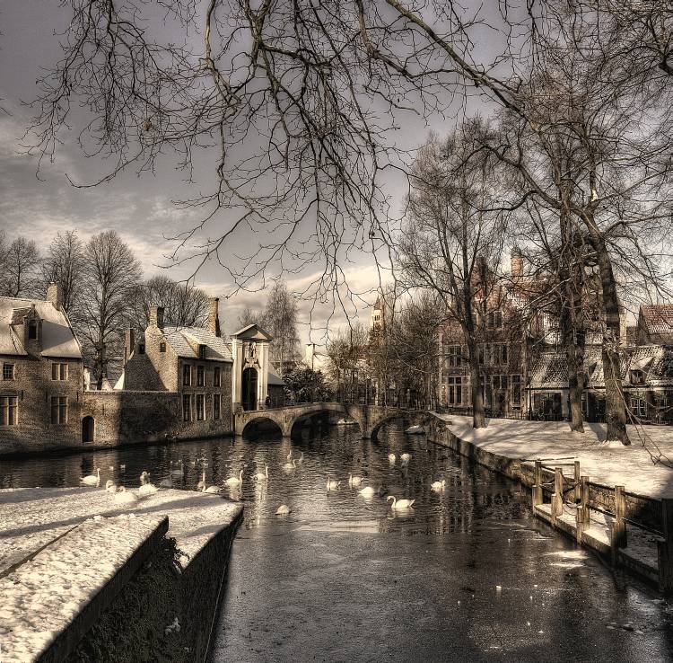 Bruges in Christmas dress von Yvette Depaepe